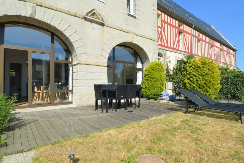 Appartement Lumineux Et Cosy Avec Jardin Vue Sur Chateau Pres Port En Bessin, Bayeux Et Omaha Beach Commes Buitenkant foto