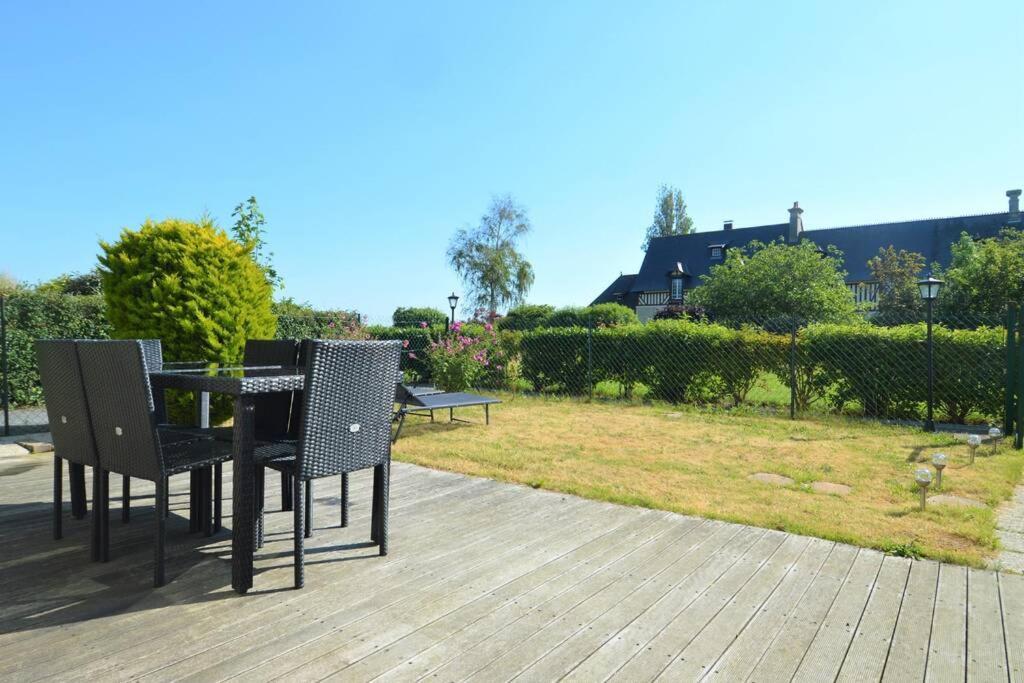 Appartement Lumineux Et Cosy Avec Jardin Vue Sur Chateau Pres Port En Bessin, Bayeux Et Omaha Beach Commes Buitenkant foto